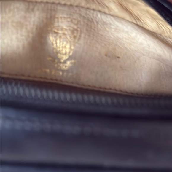 Gucci Black Leather vintage crossbody Bag with Gold-Tone Hardware - Picture 11 of 15